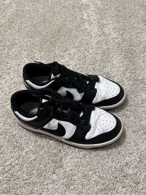 Nike Black and White Sneakers